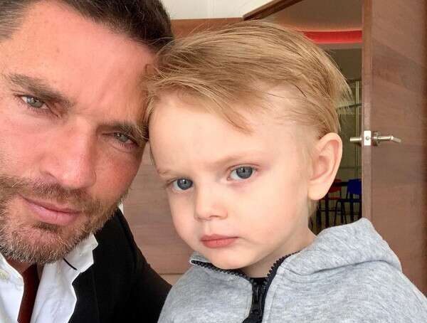 Actor Julián Gil pierde patria potestad