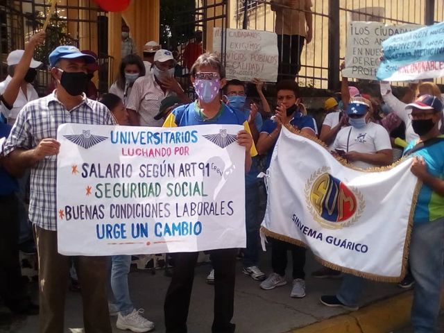 Docentes guariqueños protestaron 