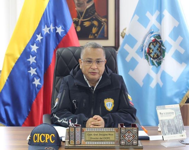 por asesinar a sus vecinos