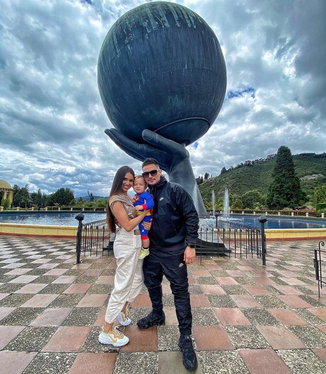Rosmeri Marval y su esposo 