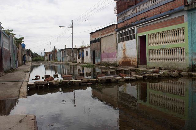 Comunidades continúan en peligro