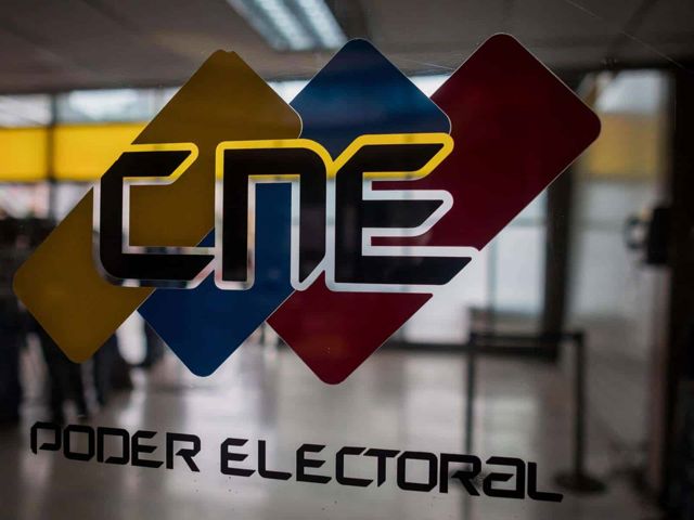 prohibición del CNE