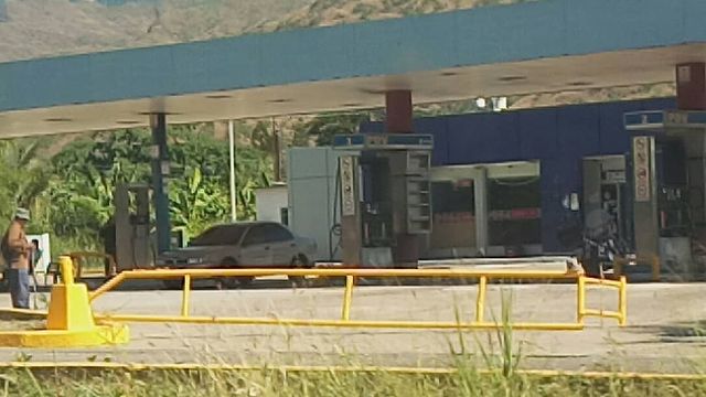Estaciones de servicio 