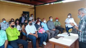 Precandidatos a Gobernador y Alcaldes