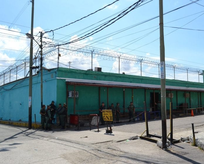 murieron dos reclusos