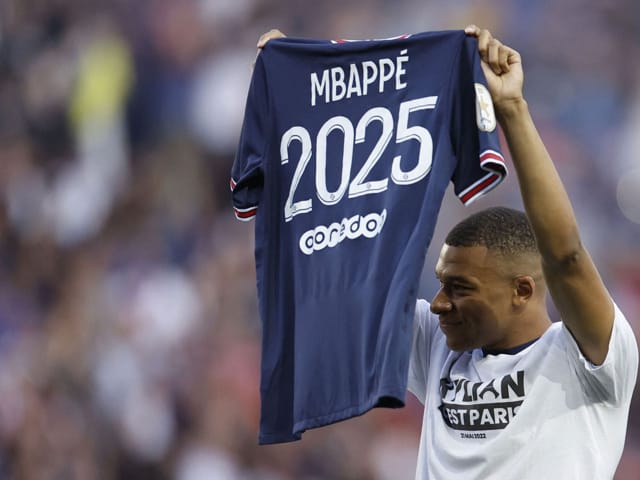Mbappe se queda en París hasta 2025 